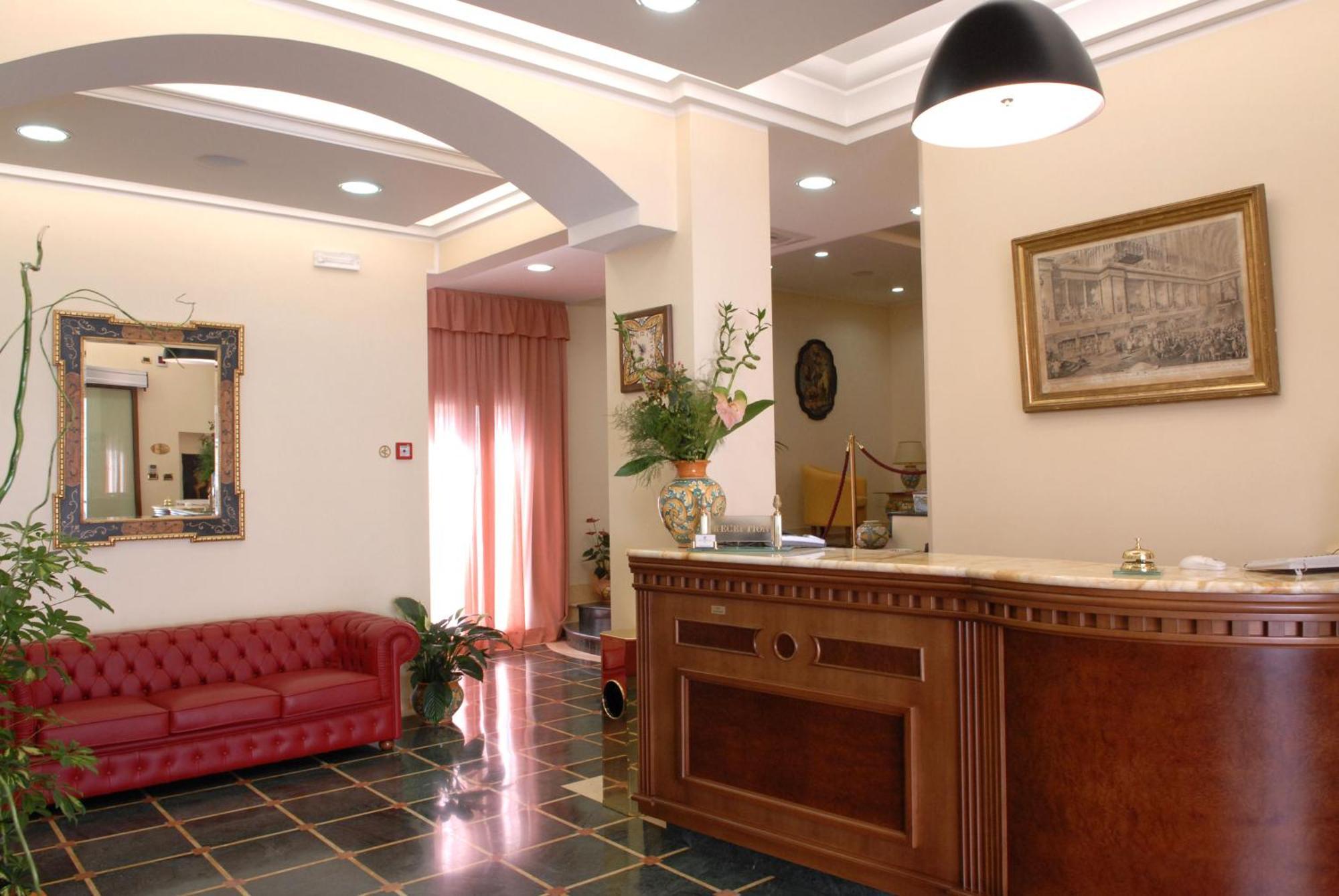 Hotel Paradiso Delle Madonie Castelbuono  Exterior photo